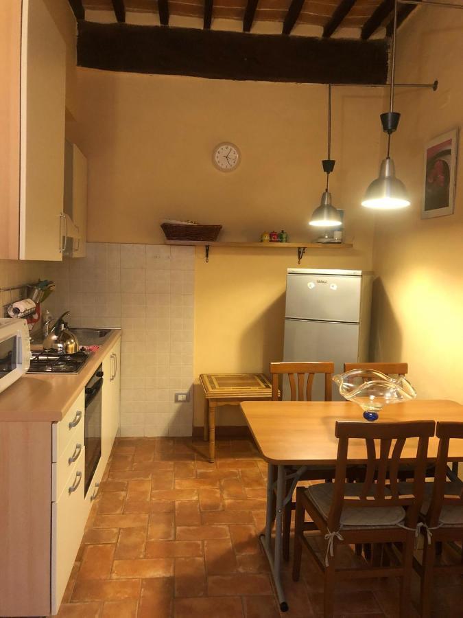 卡斯泰洛城Casa Di Silvia公寓 外观 照片